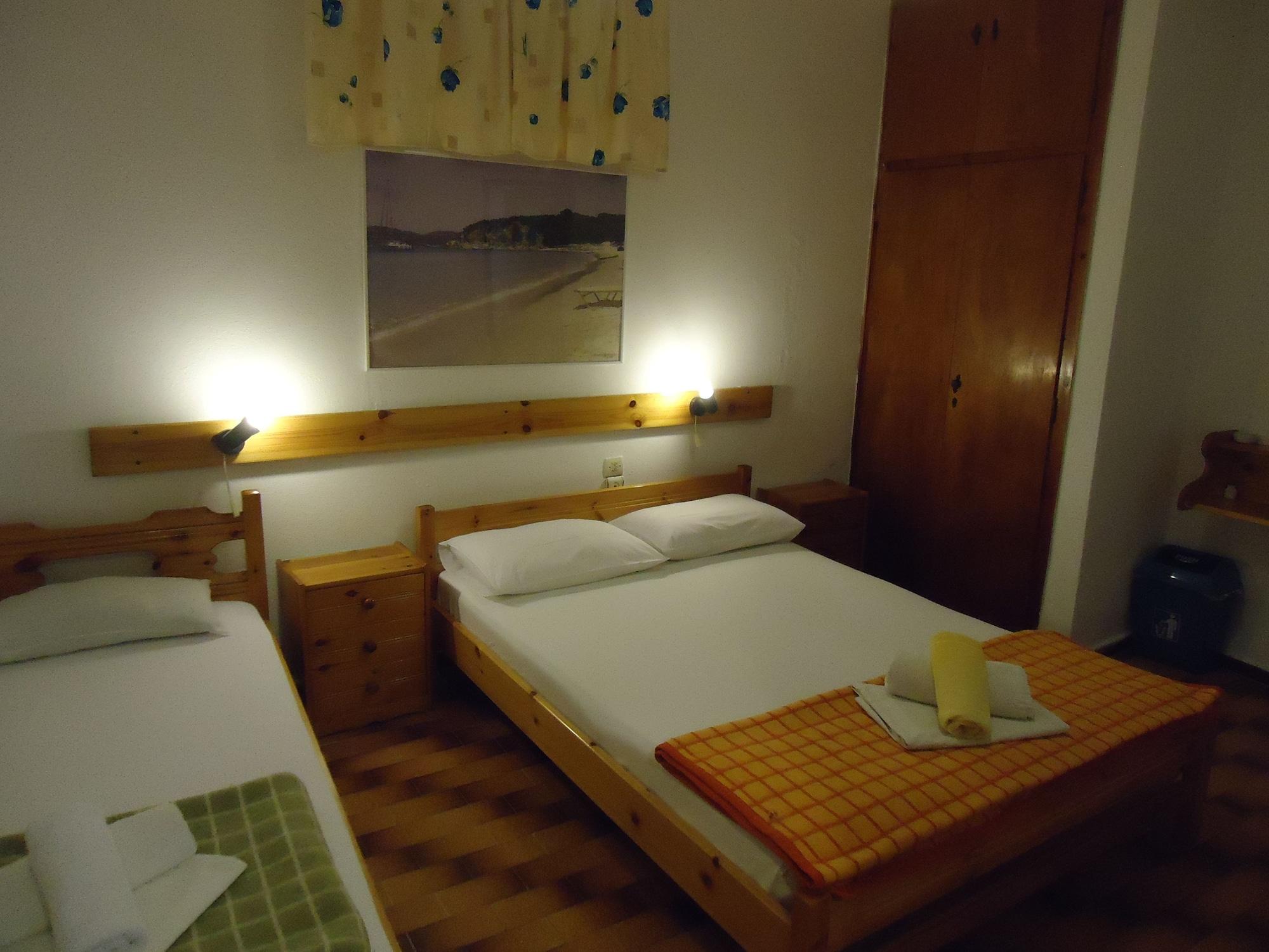 Pension Margarita Skiathos-stad Buitenkant foto