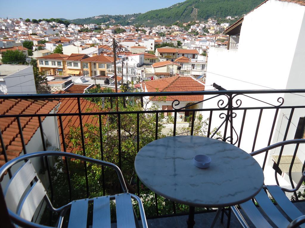 Pension Margarita Skiathos-stad Buitenkant foto