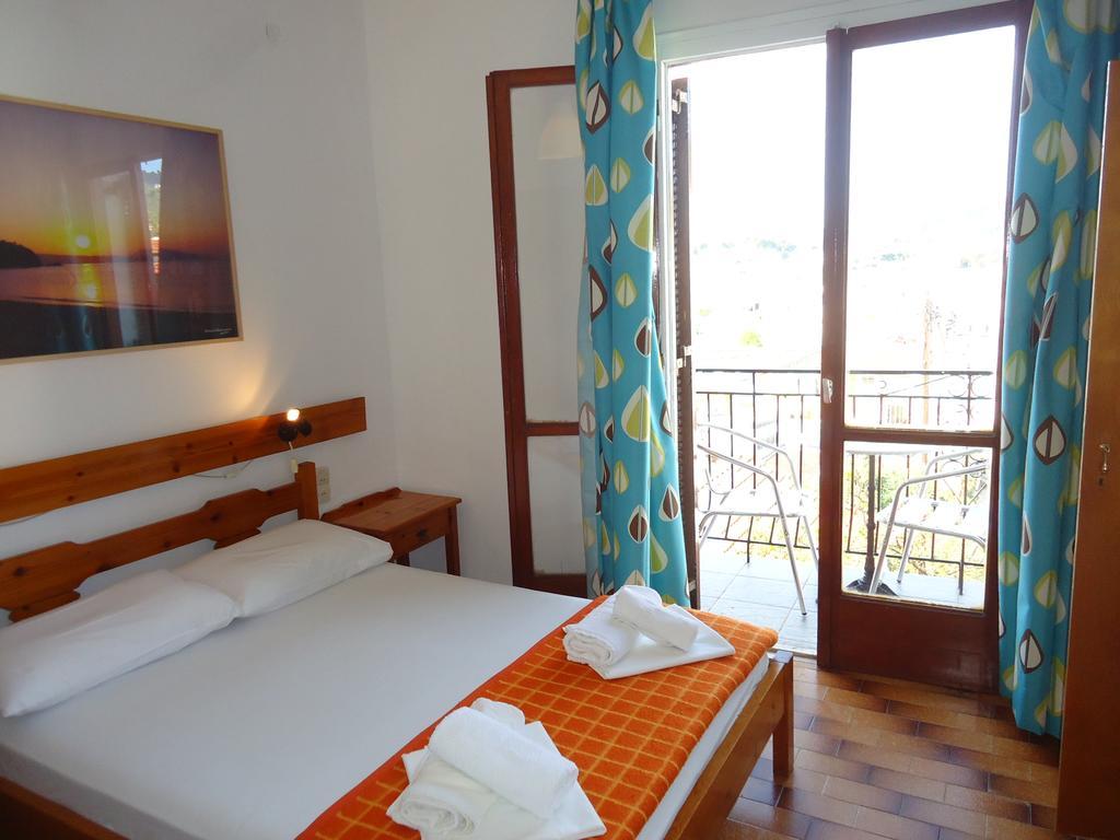 Pension Margarita Skiathos-stad Buitenkant foto