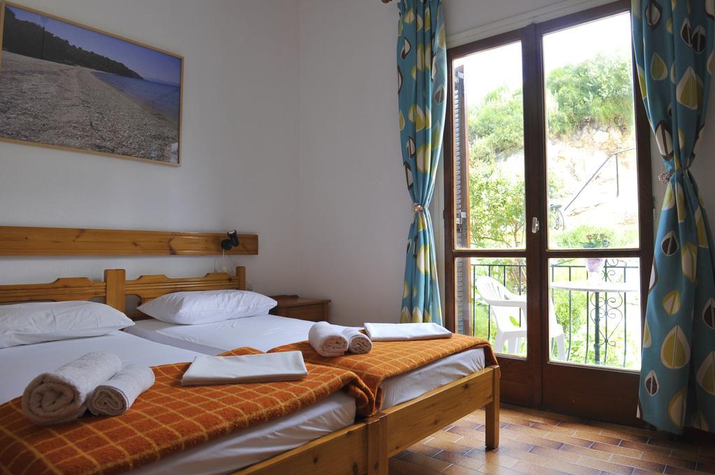 Pension Margarita Skiathos-stad Buitenkant foto